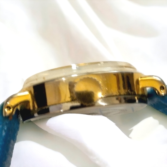 Vintage Disney Donald Duck Watch - Birthday Commemorative Edition Watch - Picture 6 of 10